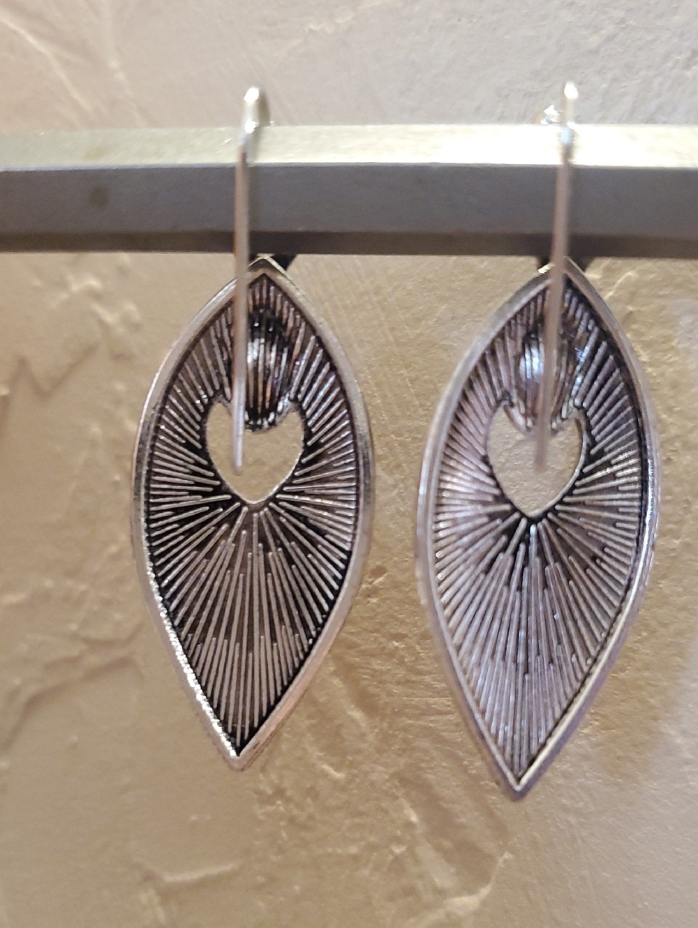 Silver Filigree Teardrop Dangle Earrings with Red Gemstone - Picture 4 of 4
